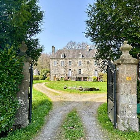 Chateau Isigny, Ideal Pour Les Familles Avec Enfants Et Les Animaux De Compagnie, Situe A Proximite Du Mont Saint-Michel Bagian luar foto